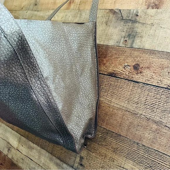 NWOT Foley + Corinna Rare Metallic Large Tote Bag - Picture 5 of 12